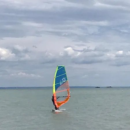 아파트 Zarva! Nem Foglalhato! 티하니